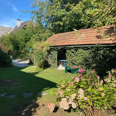 Haus Mit Sauna Und Privatem Badeteich In Bei Salzburg *