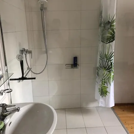 Holiday home Haus Mit Sauna Und Privatem Badeteich In Bei Salzburg Anif