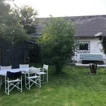 Haus Mit Sauna Und Privatem Badeteich In Bei Salzburg