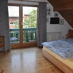 Haus Mit Sauna Und Privatem Badeteich In Bei Salzburg *