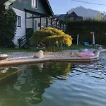 Haus Mit Sauna Und Privatem Badeteich In Bei Salzburg Casa de Férias *
