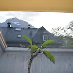 Casa de Férias Haus Mit Sauna Und Privatem Badeteich In Bei Salzburg Anif