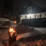 Haus Mit Sauna Und Privatem Badeteich In Bei Salzburg *