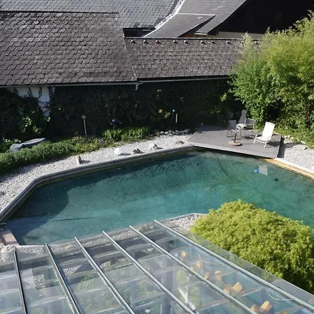 Haus Mit Sauna Und Privatem Badeteich In Bei Salzburg