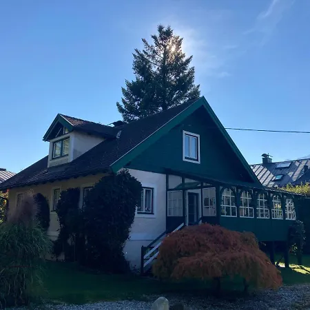 Haus Mit Sauna Und Privatem Badeteich In Bei Salzburg Tatil Evi Anif