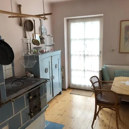 Haus Mit Sauna Und Privatem Badeteich In Bei Salzburg