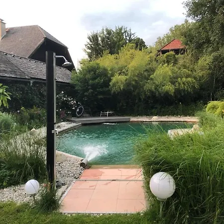 Haus Mit Sauna Und Privatem Badeteich In Bei Salzburg بيت للعطل انيف