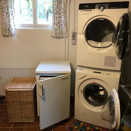 Haus Mit Sauna Und Privatem Badeteich In Bei Salzburg *
