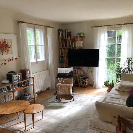 Haus Mit Sauna Und Privatem Badeteich In Bei Salzburg Dom wakacyjny *