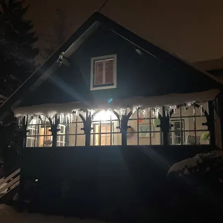 Dom wakacyjny Haus Mit Sauna Und Privatem Badeteich In Bei Salzburg *