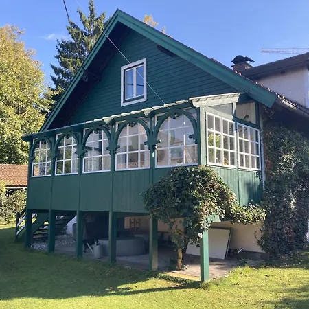 Haus Mit Sauna Und Privatem Badeteich In Bei Salzburg Dom wakacyjny