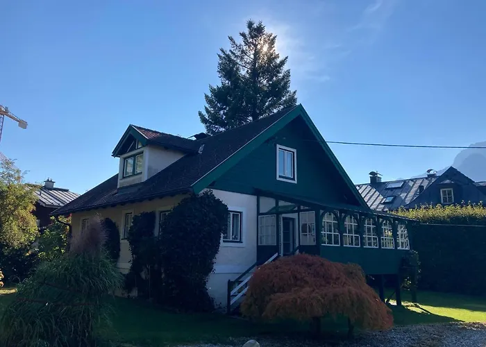 Haus Mit Sauna Und Privatem Badeteich In Bei Salzburg Tatil Evi Anif