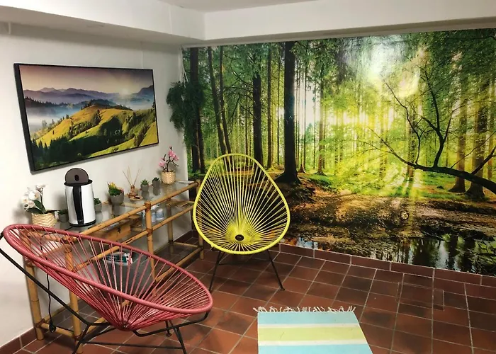 Haus Mit Sauna Und Privatem Badeteich In Bei Salzburg