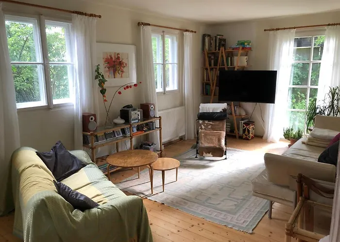 Haus Mit Sauna Und Privatem Badeteich In Bei Salzburg *