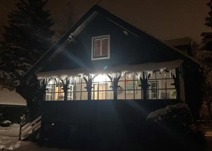Ferienhaus Haus Mit Sauna Und Privatem Badeteich In Bei Salzburg *